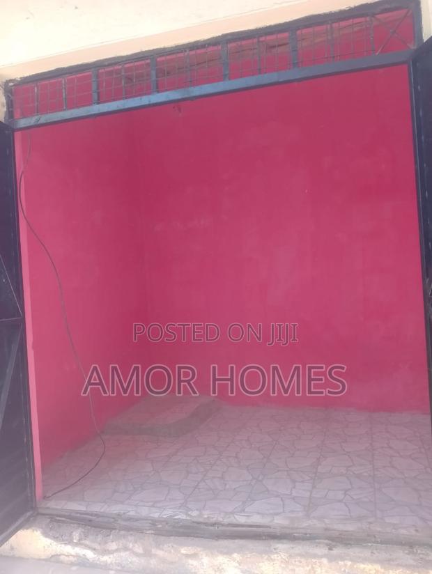 Shop to Let - main view