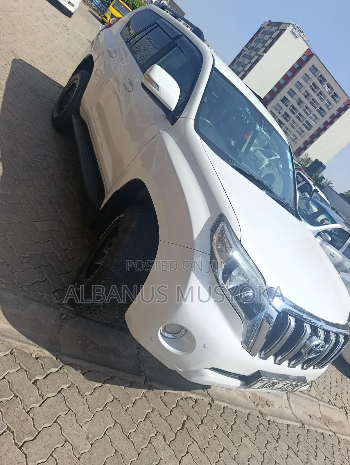 Toyota Land Cruiser Prado 2015 White