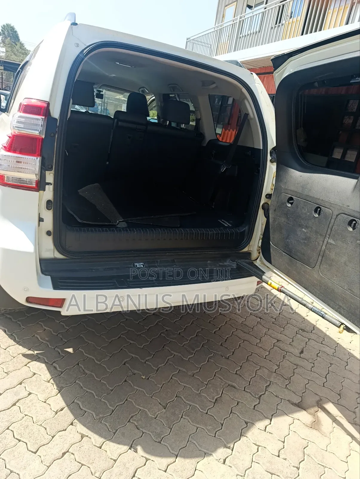 Toyota Land Cruiser Prado 2015 White
