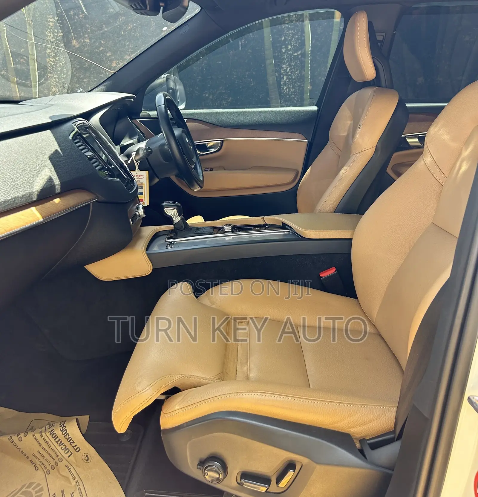 Volvo XC90 T5 Momentum AWD (2.0L 4cyl 8A) 2017 White