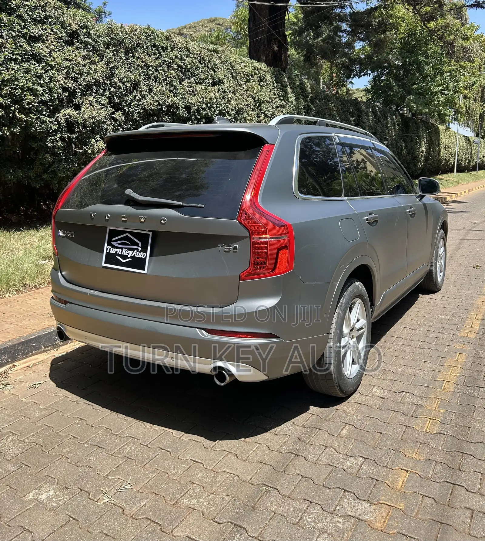 Volvo XC90 T5 Momentum AWD (2.0L 4cyl 8A) 2017 White