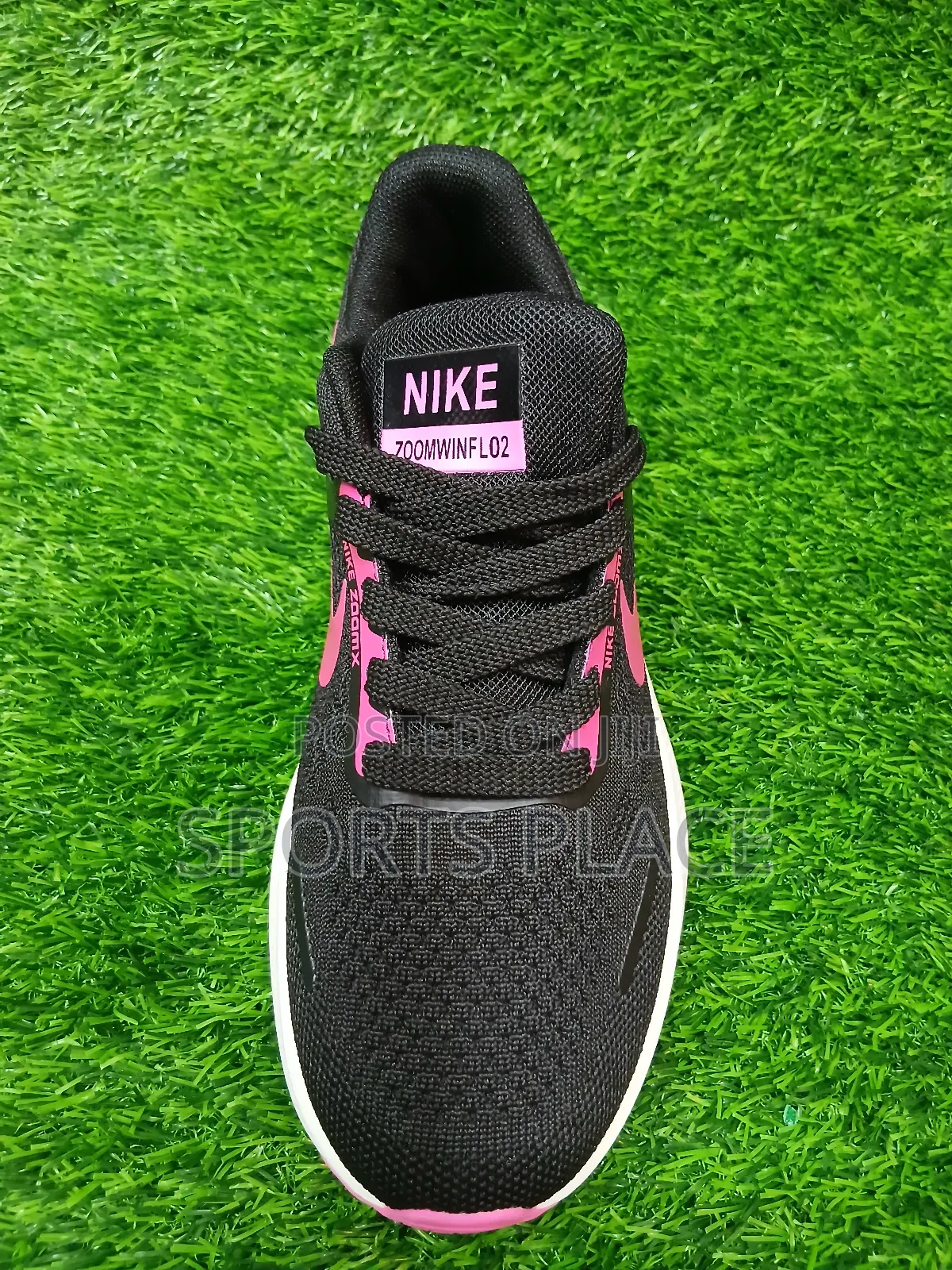 Nike Zoom Winflo 2 Running Shoes.