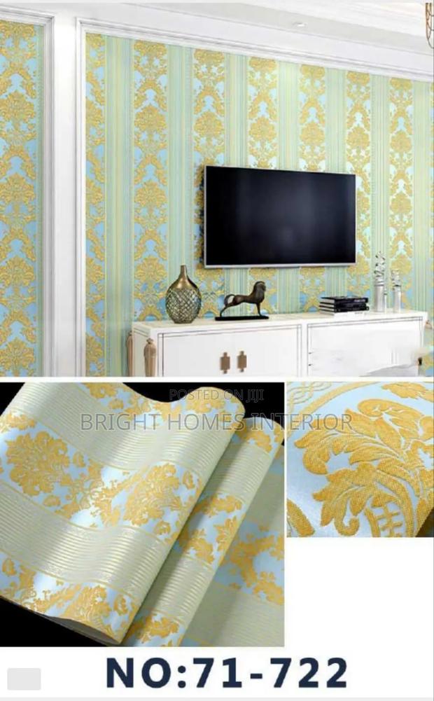 Hotel Gold Floral Design Wallpaper - thumbnail 2