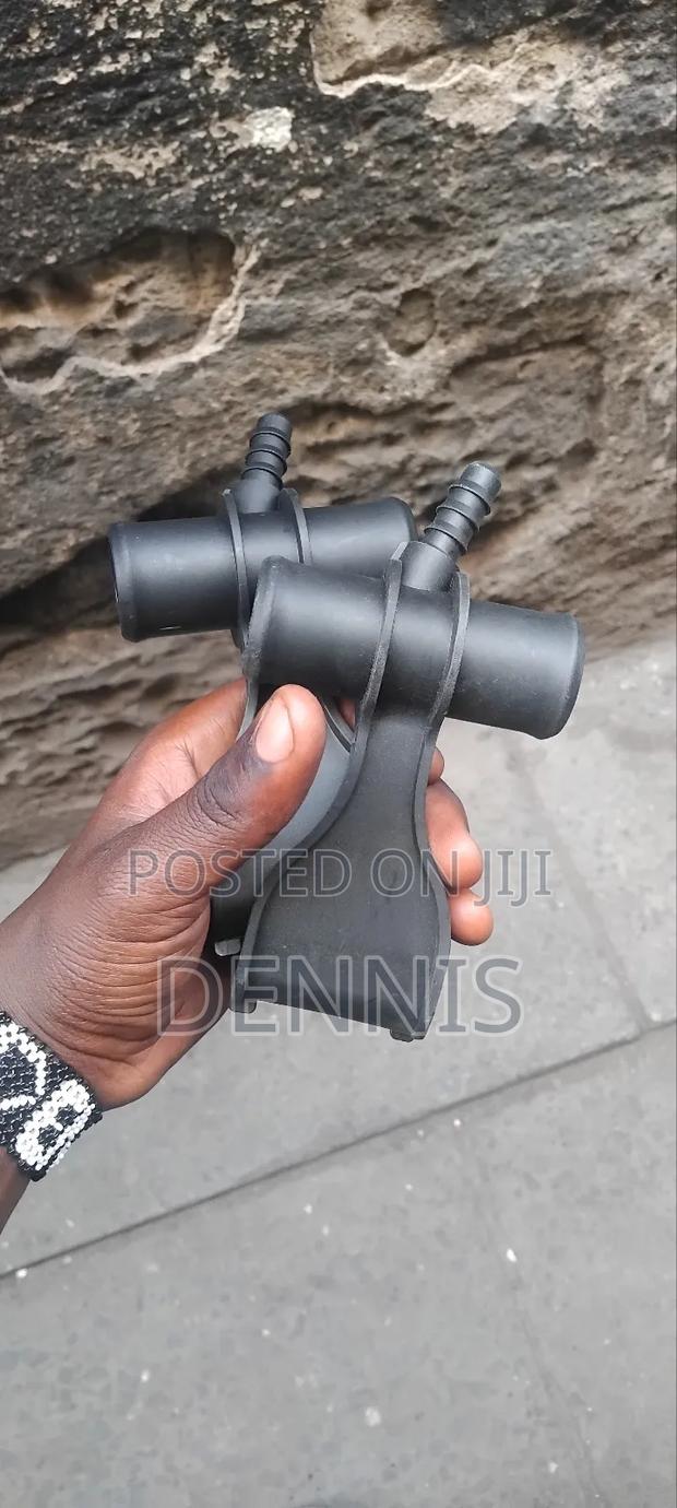 New Radiator Junction Axio