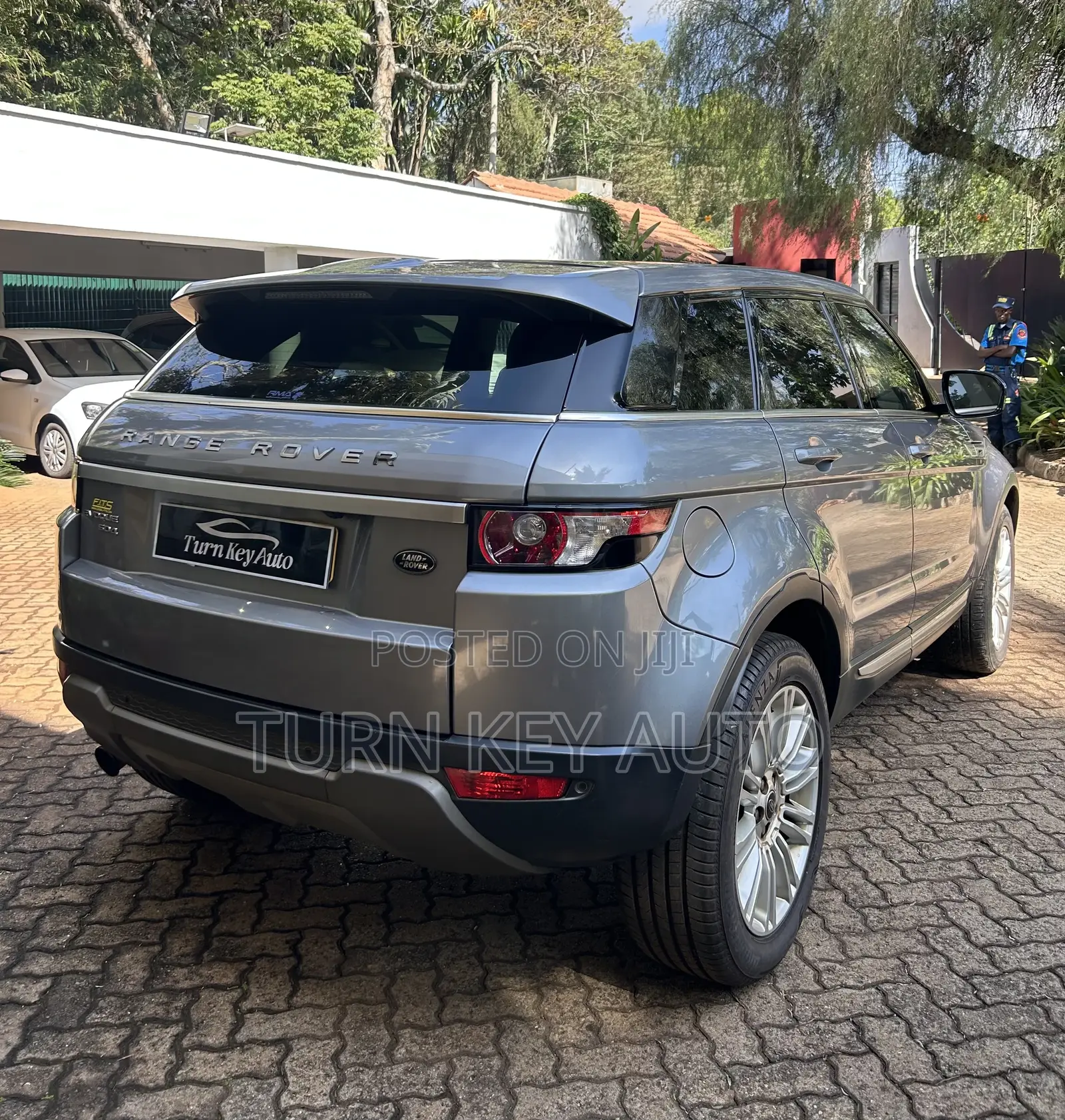 Land Rover Range Rover Evoque Dynamic 4x4 (2.0L 4cyl 9A) 2014 Gray