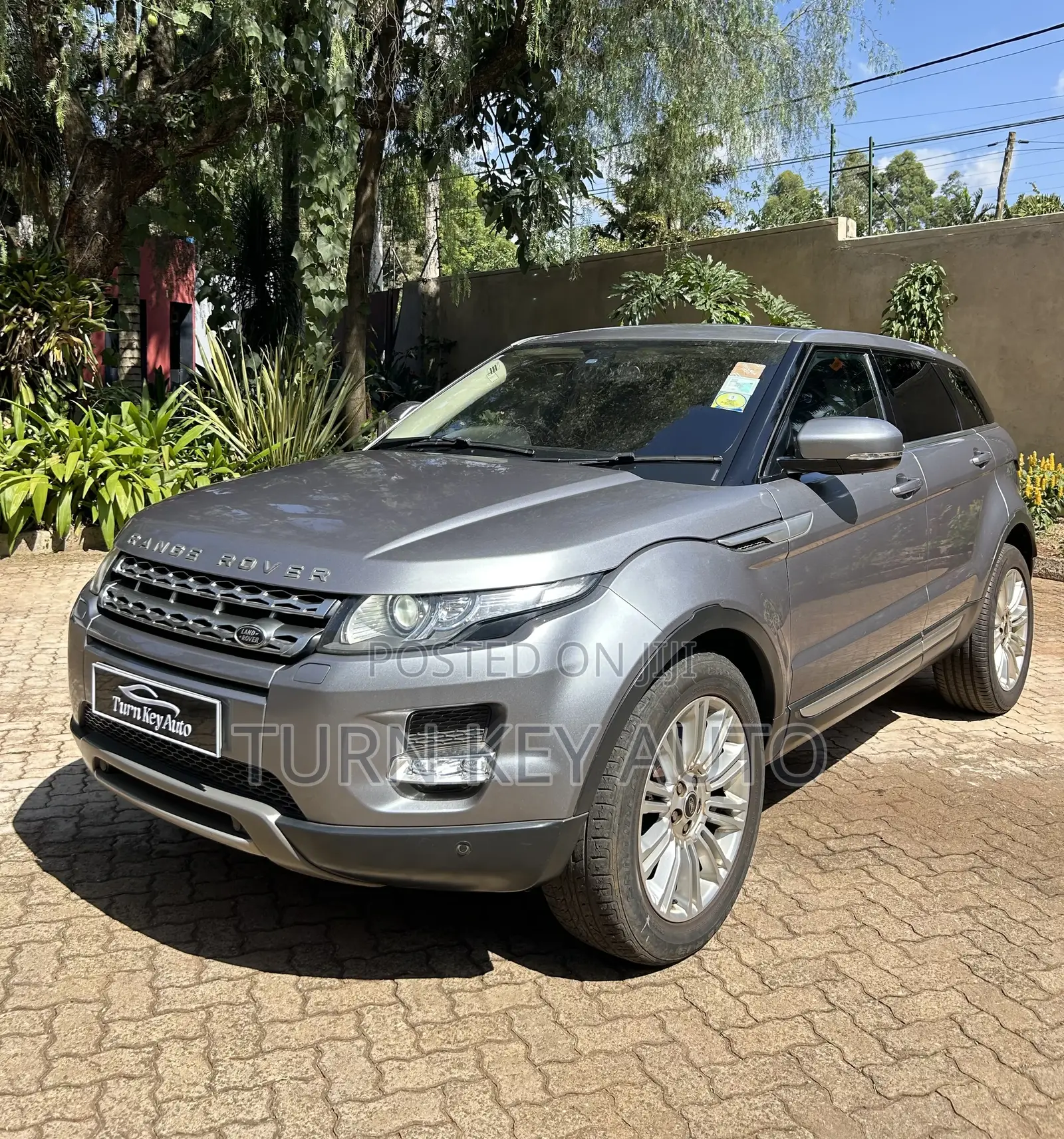 Land Rover Range Rover Evoque Dynamic 4x4 (2.0L 4cyl 9A) 2014 Gray