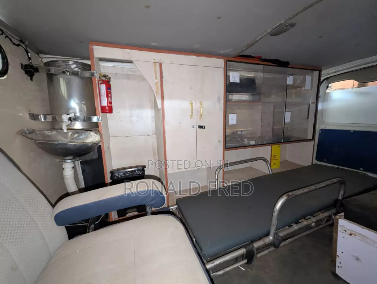Toyota HiAce 2009 White