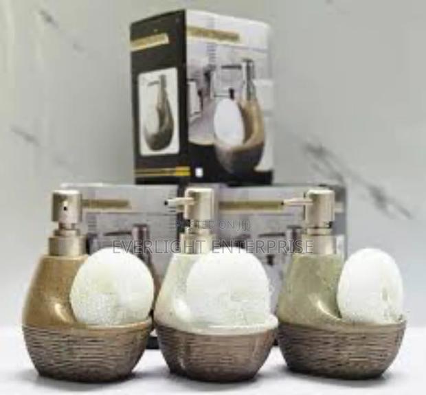 Fancy Single Cube Ceramic Lotion /Soap Dispenser