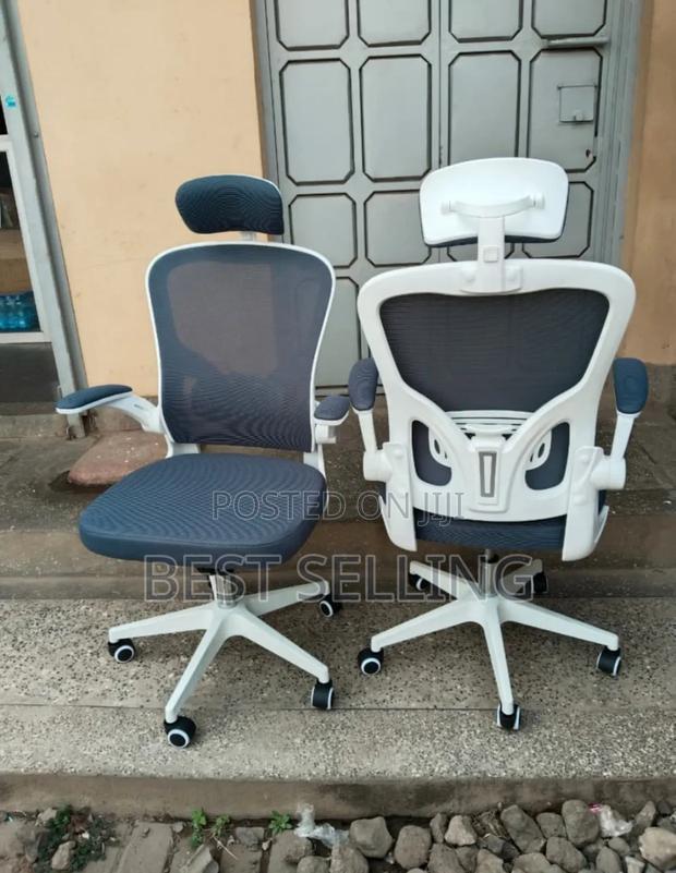 Classic Headrest Chair