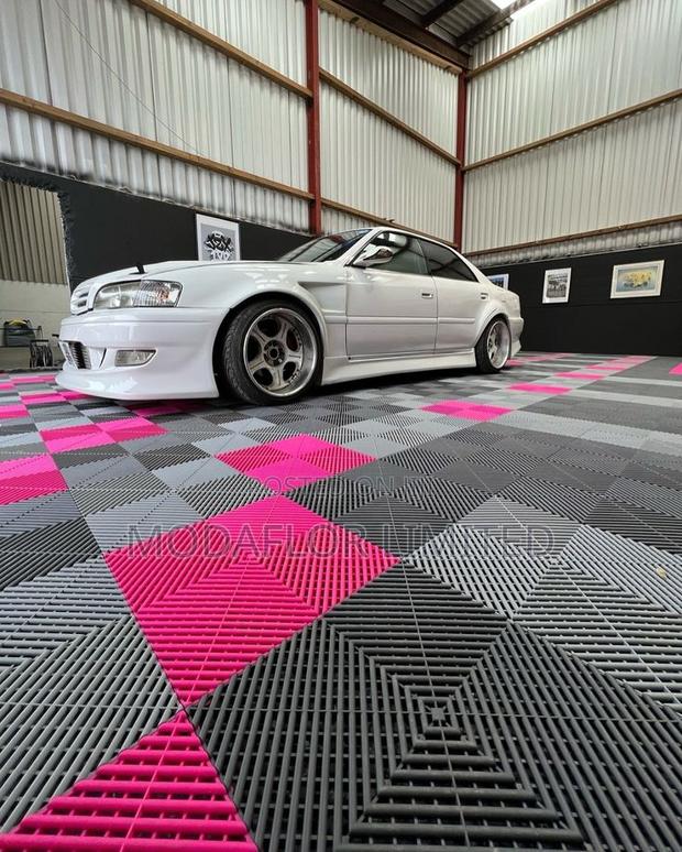 Interlocking Garage Mats | Heavy Vehicle Use