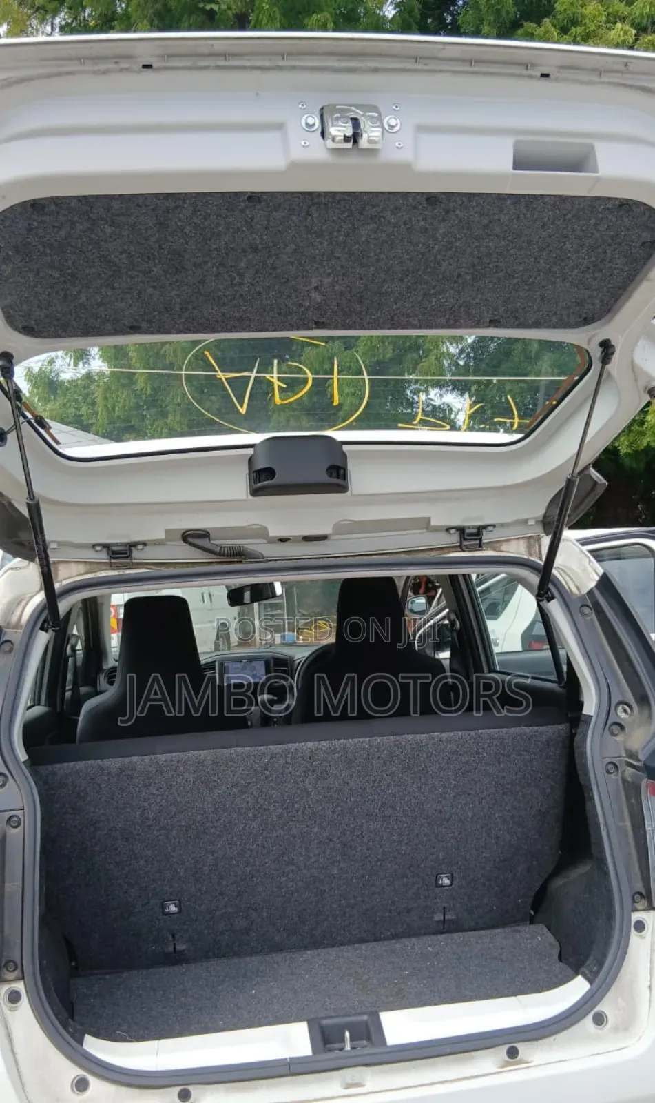 Daihatsu Mira 2019 White
