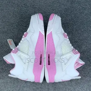 Air Jordan 4 Retro “Pink Neon”