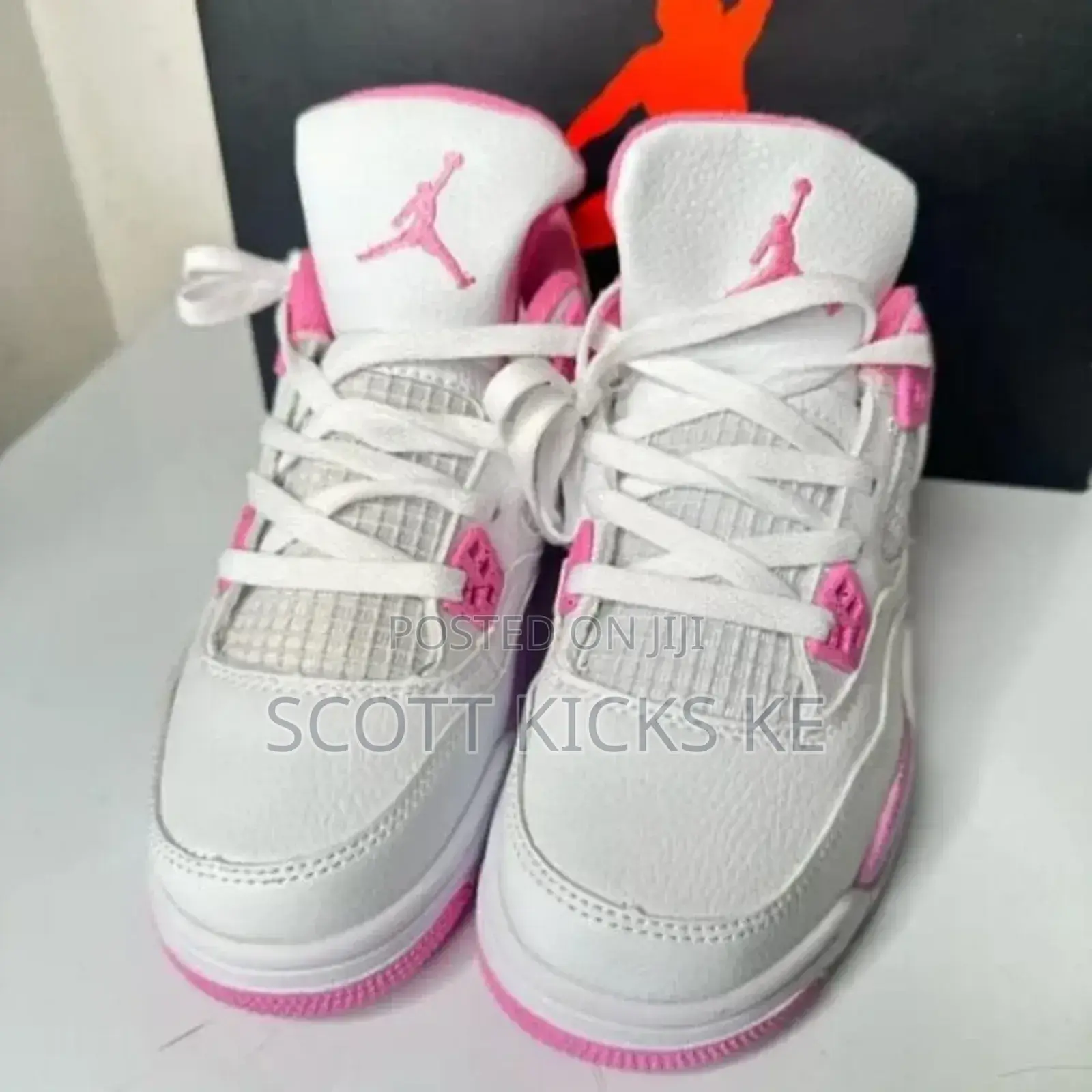 Air Jordan 4 Retro “Pink Neon”