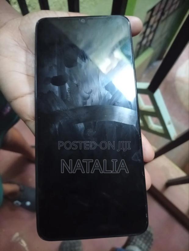 Vivo Y04 128 GB Black - thumbnail 3