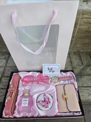 7 in 1 Gift Set - main view