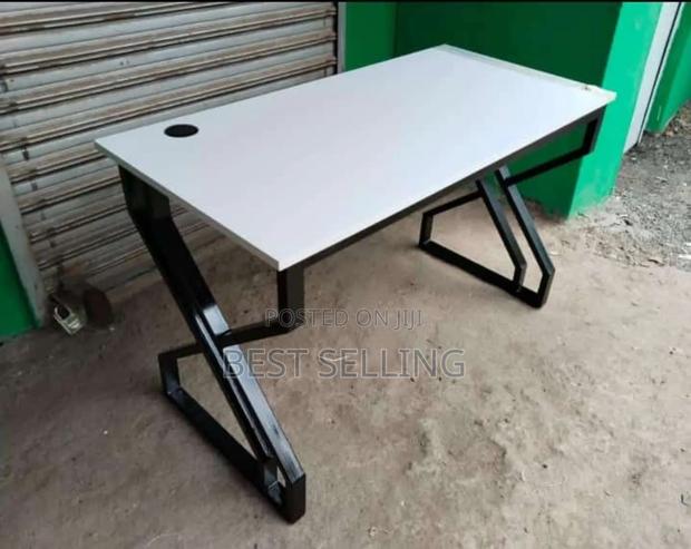 Best Study Desk - main view