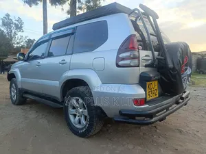 Toyota Land Cruiser Prado 3.0 D-4D 5dr 2005 Silver