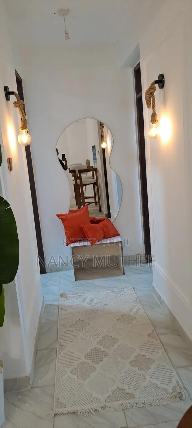 Airbnb Host - thumbnail 6