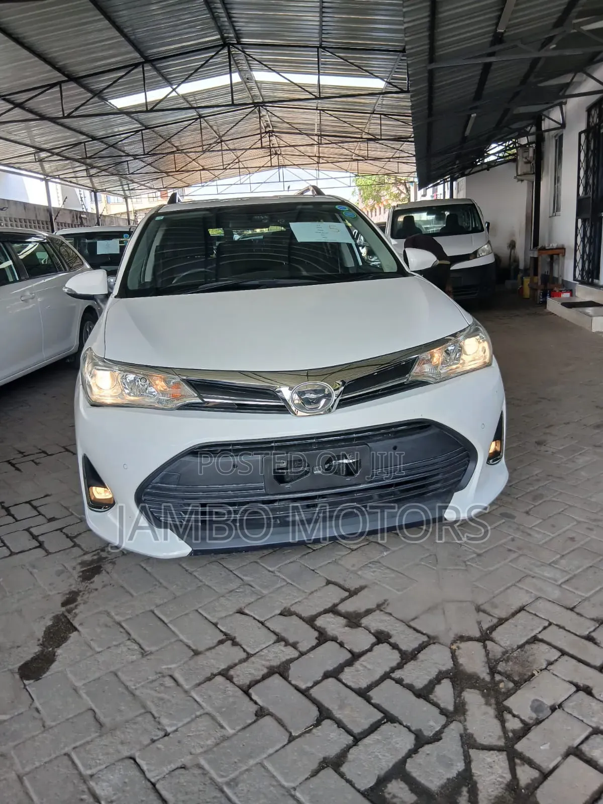 Toyota Corolla Fielder 1.5 Petrol FWD 2020 White