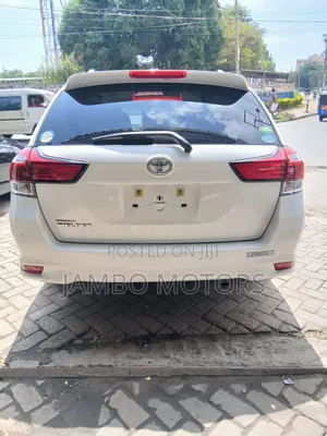 Toyota Corolla Fielder 1.5 Petrol FWD 2020 White