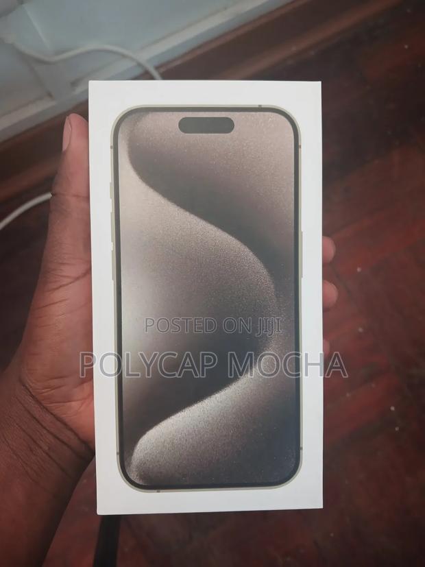 Apple iPhone 15 Pro Max 256 GB Black - main view