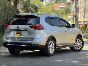 Nissan X-Trail 2017 Silver