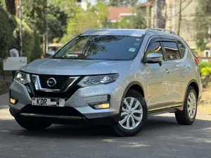 Nissan X-Trail 2017 Silver