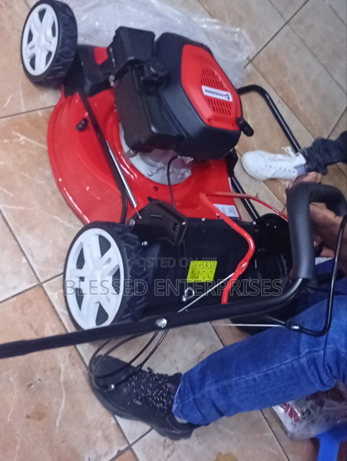 Premier Self Propelled Gasoline Lawn Mower Machine 150cc 4.5hp