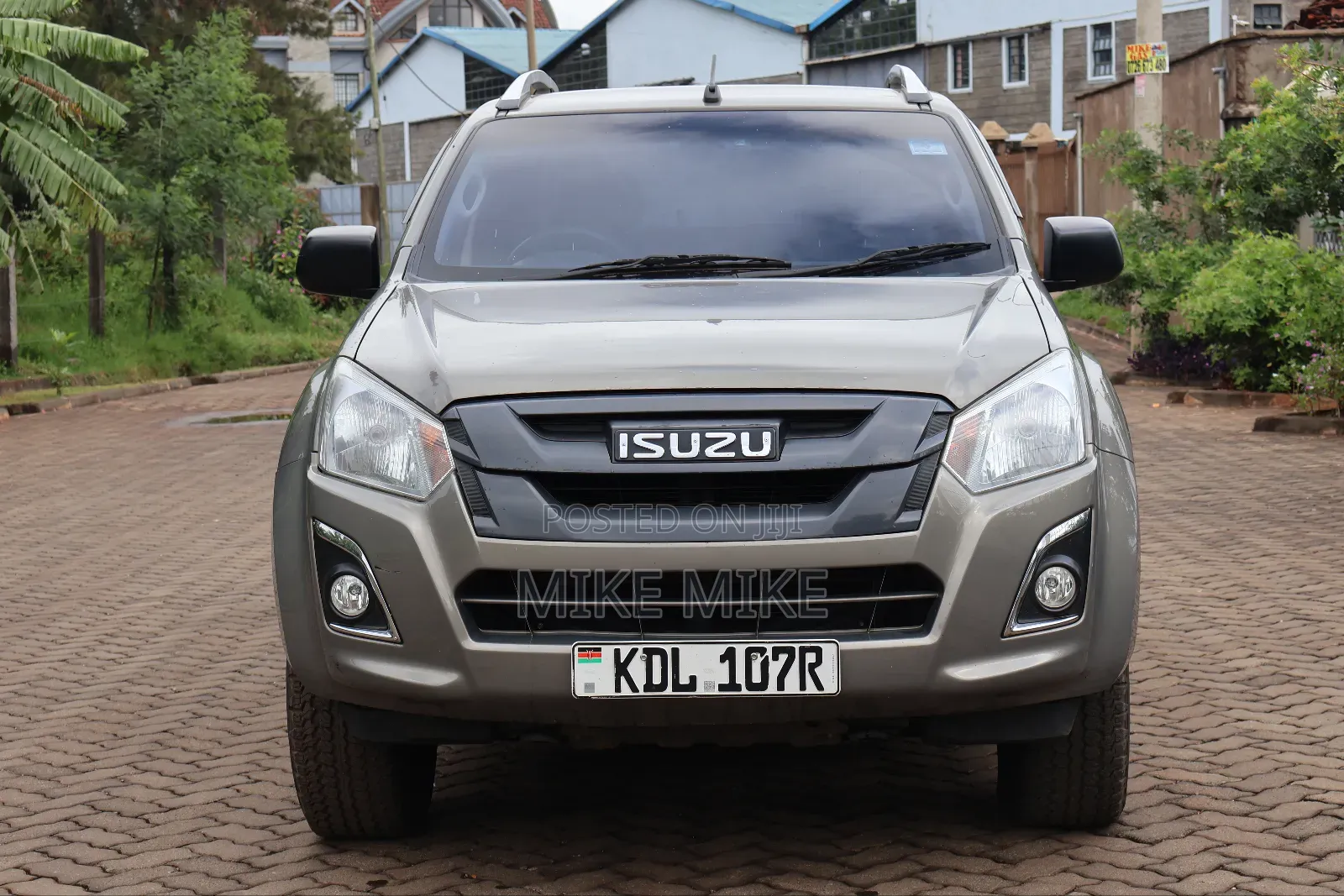 Isuzu D-MAX 2022 Silver