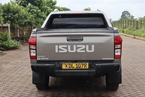 Isuzu D-MAX 2022 Silver