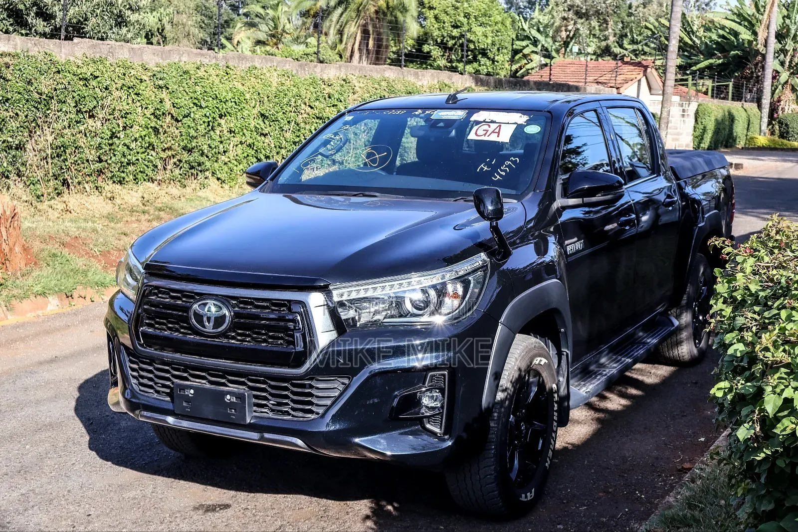 Toyota Hilux 2019 Black