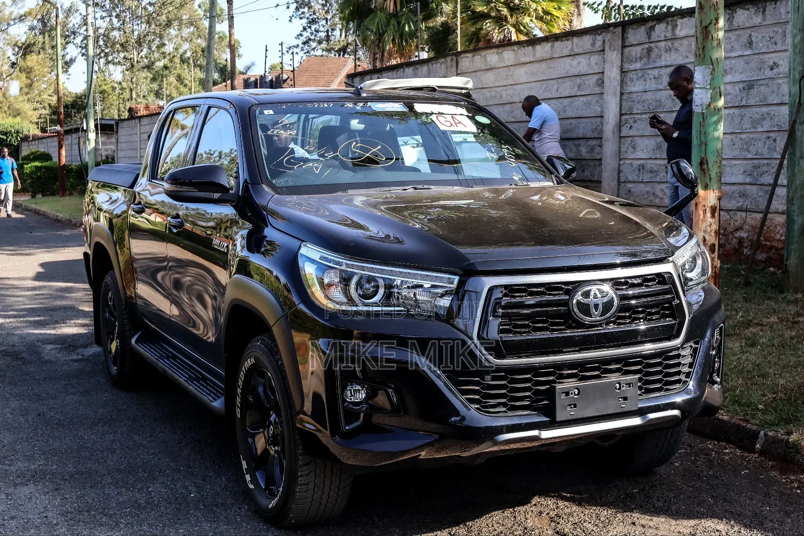 Toyota Hilux 2019 Black