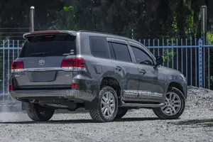 Toyota Land Cruiser 4.5 V8 DSL 2013 Gray