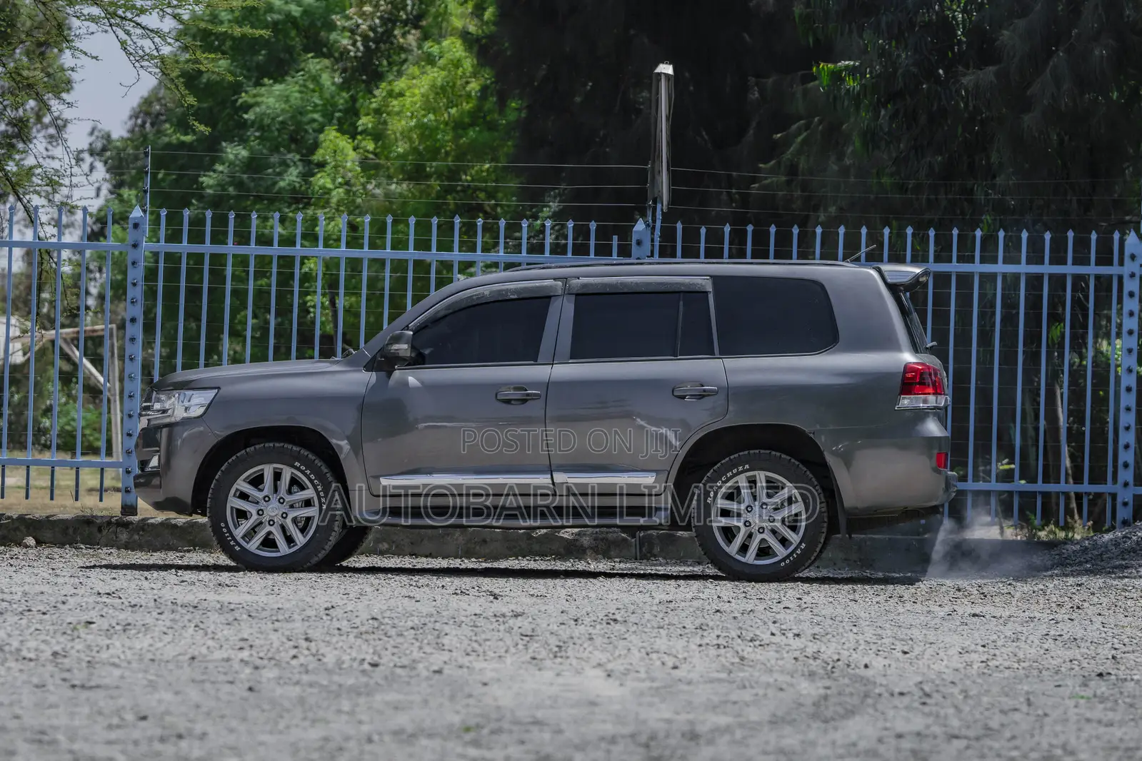 Toyota Land Cruiser 4.5 V8 DSL 2013 Gray