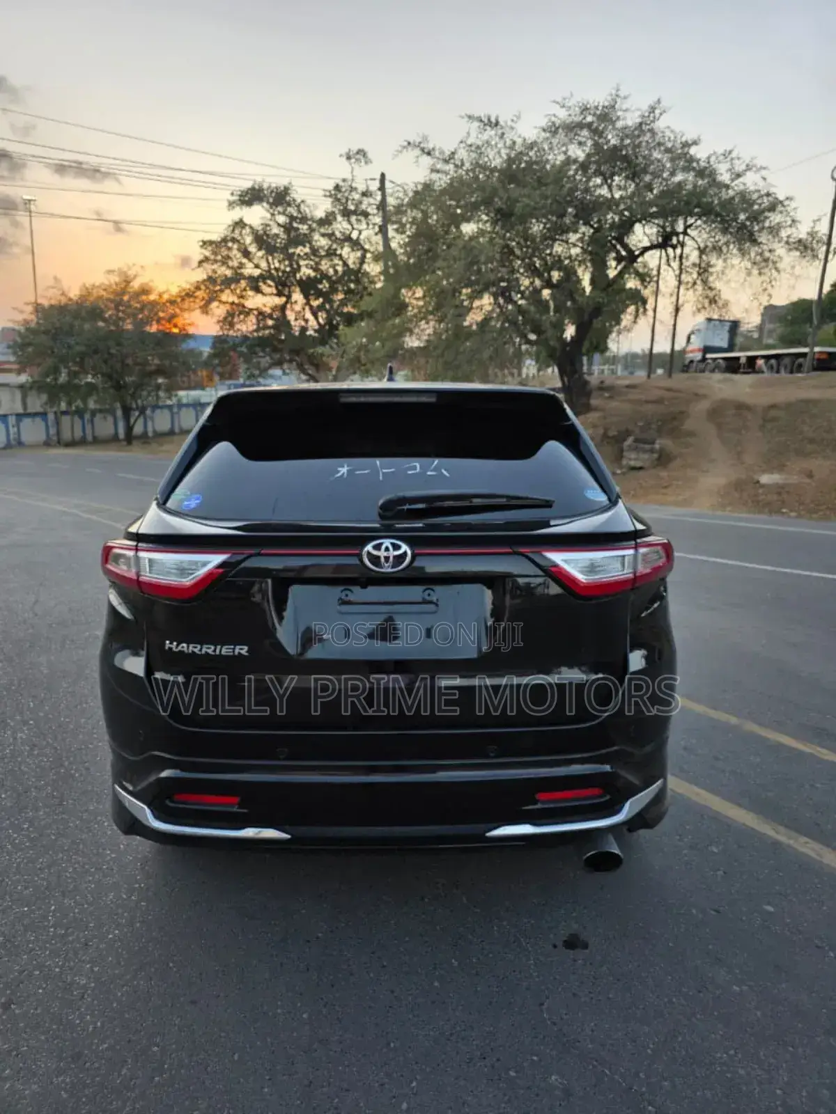 Toyota Harrier 2.0 2018 Black