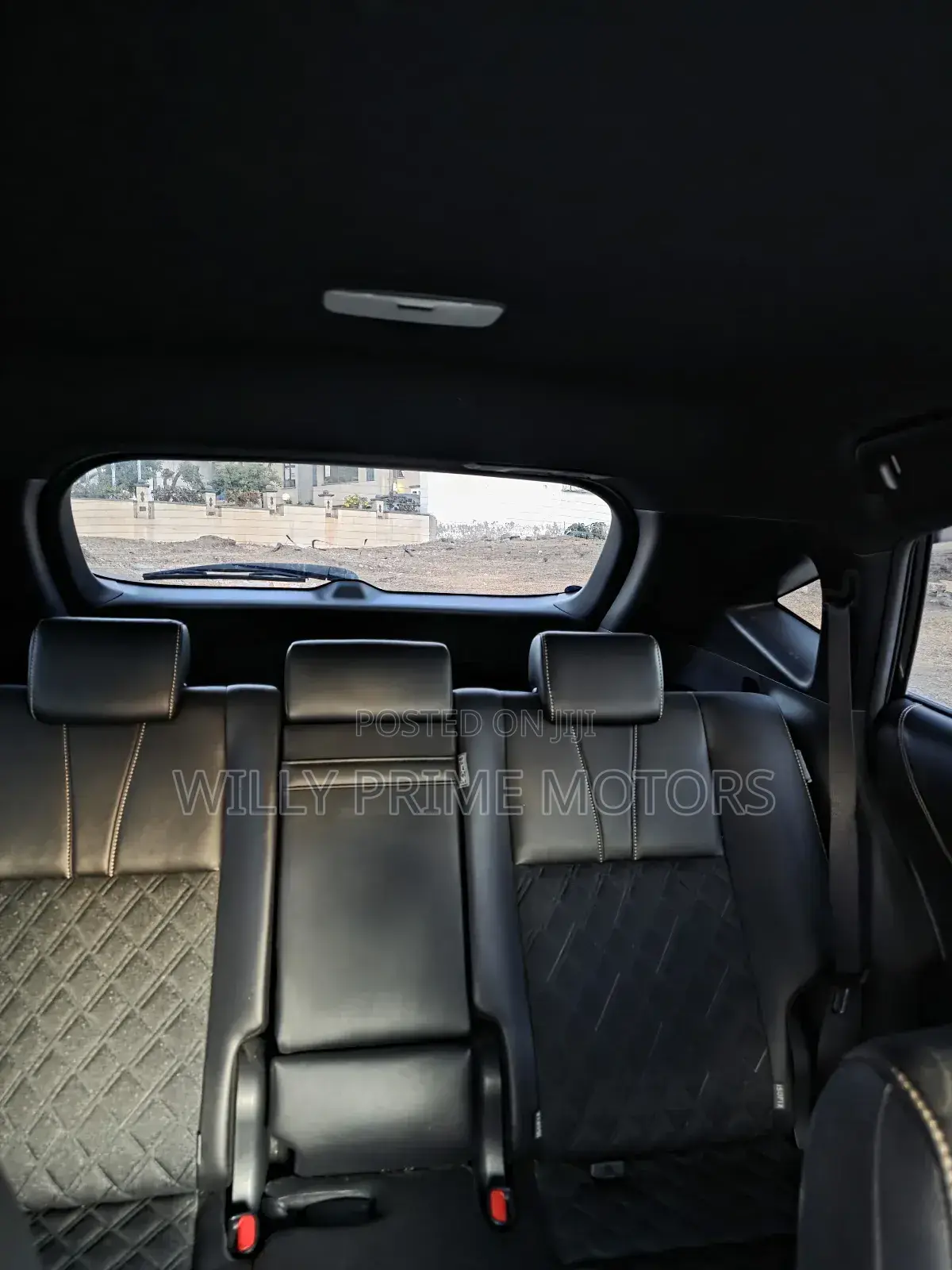 Toyota Harrier 2.0 2018 Black