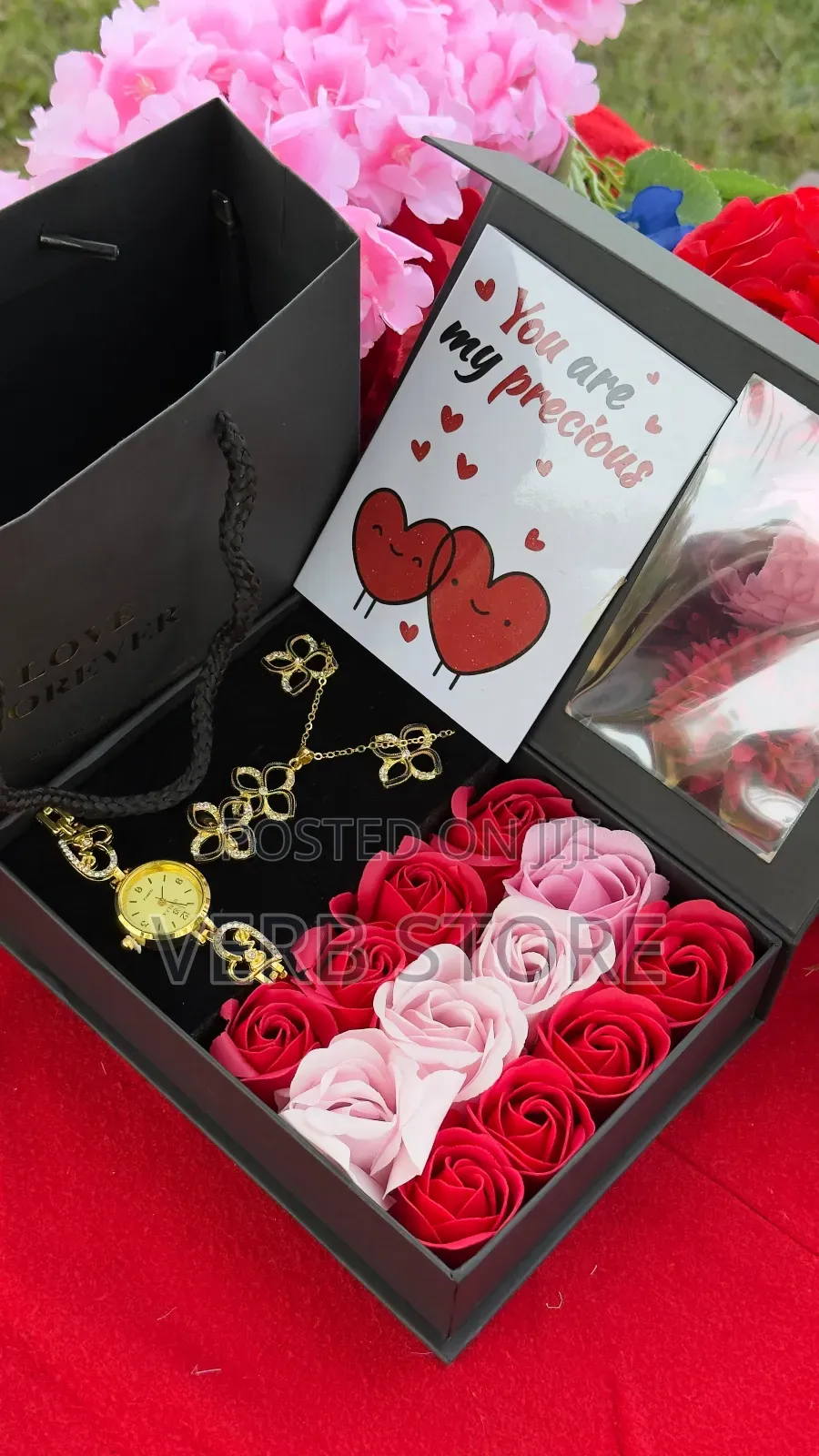 Trendy Valentines Ladies Gift Set
