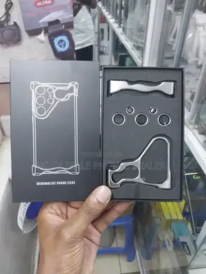 Samsung S24 Ultra Minimalist Phone Case