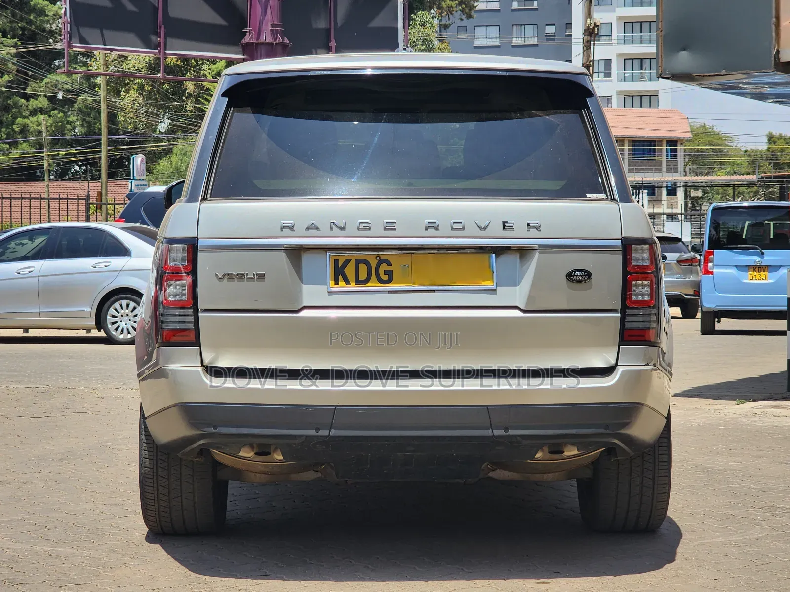 Land Rover Range Rover Vogue 2016 Beige