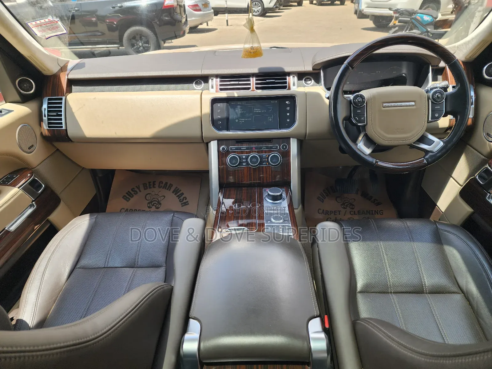 Land Rover Range Rover Vogue 2016 Beige