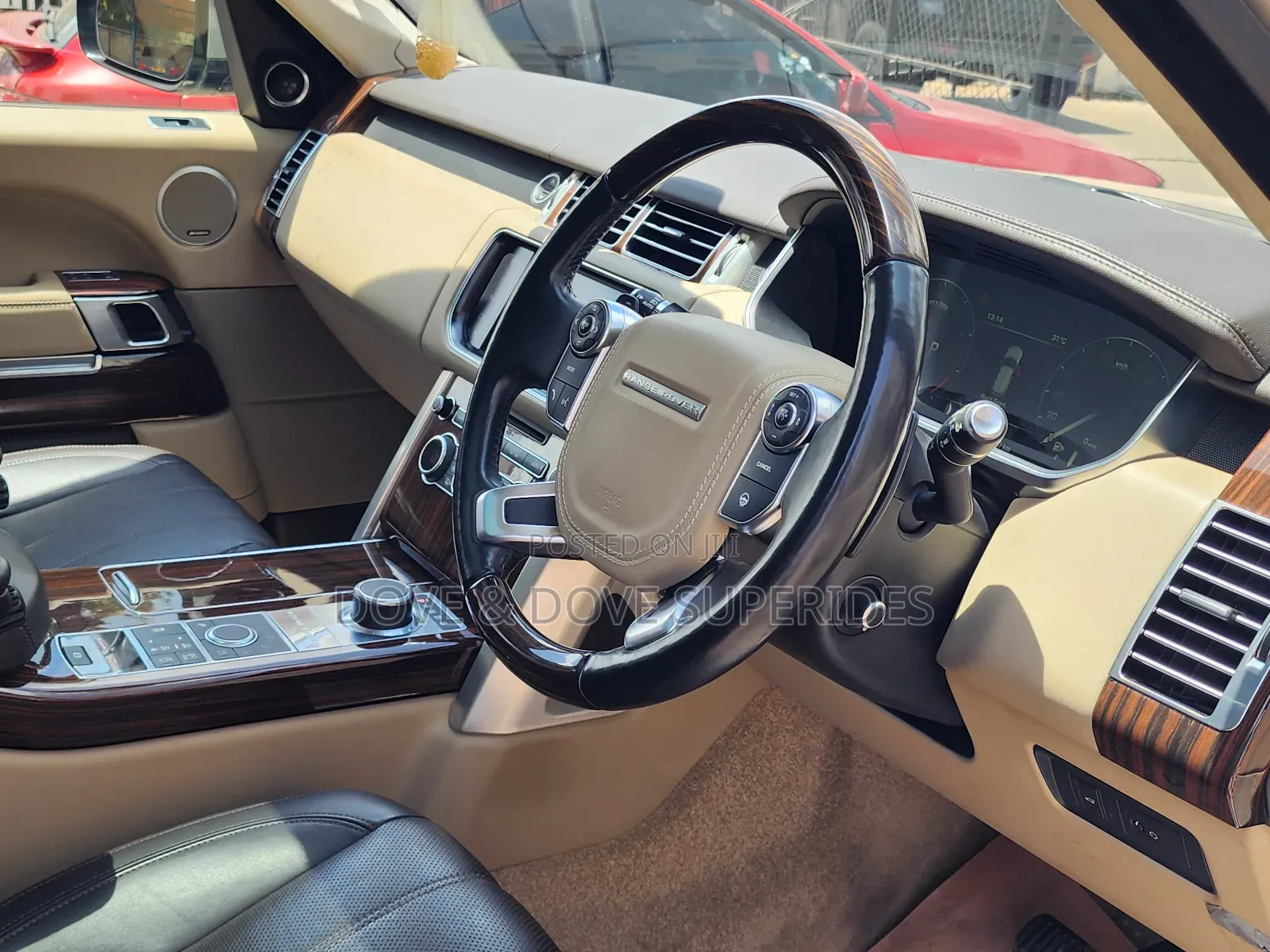 Land Rover Range Rover Vogue 2016 Beige