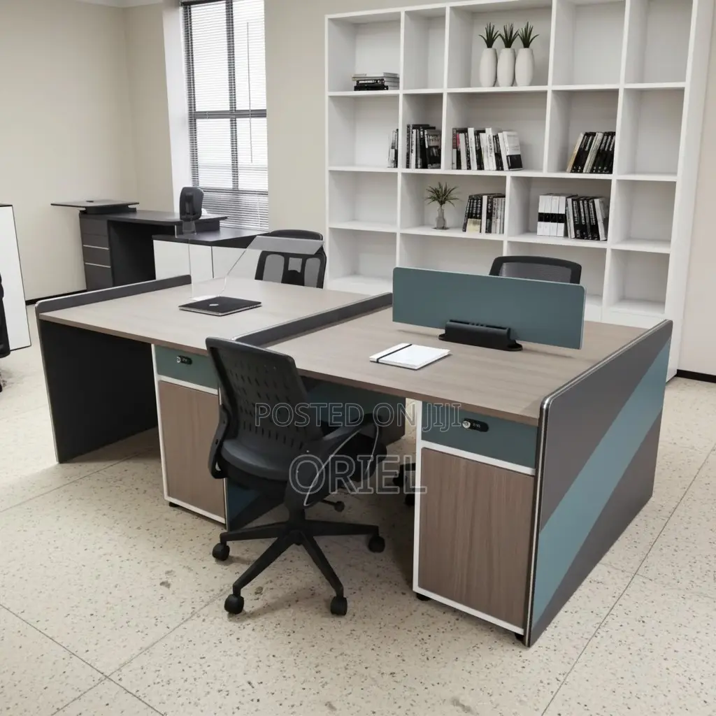 Office Workstation : 4-Way Executive Office Workstation