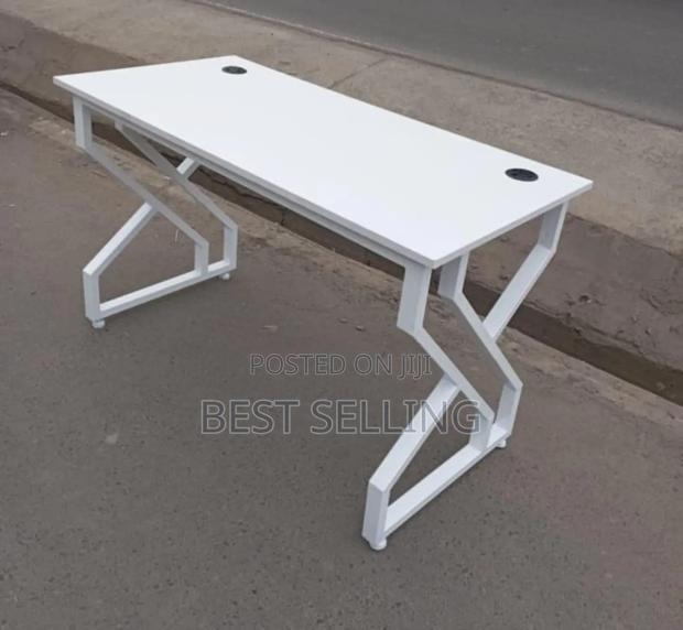 White Metallic Stand Table
