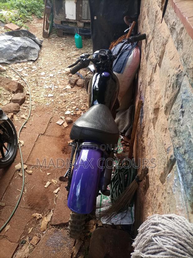 Suzuki 2010 Black - main view