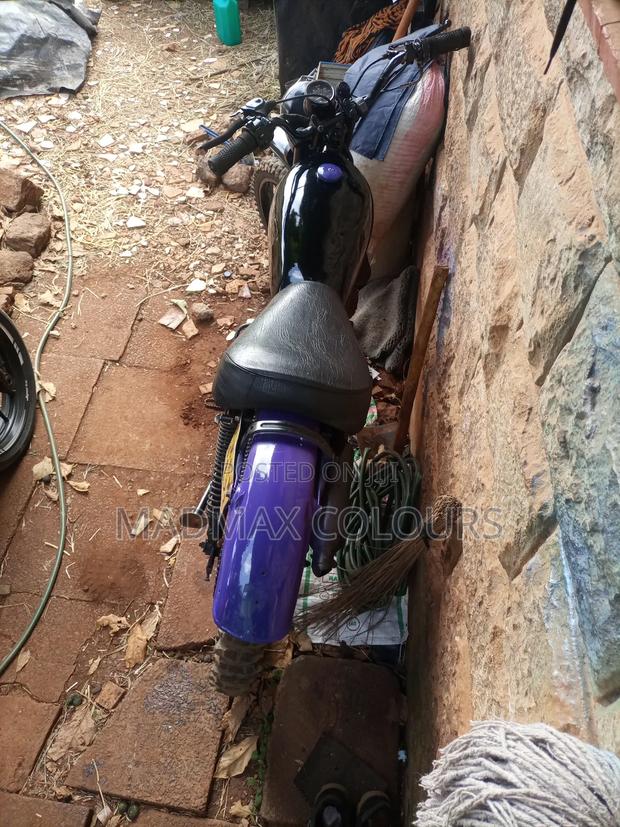 Suzuki 2010 Black - thumbnail 2