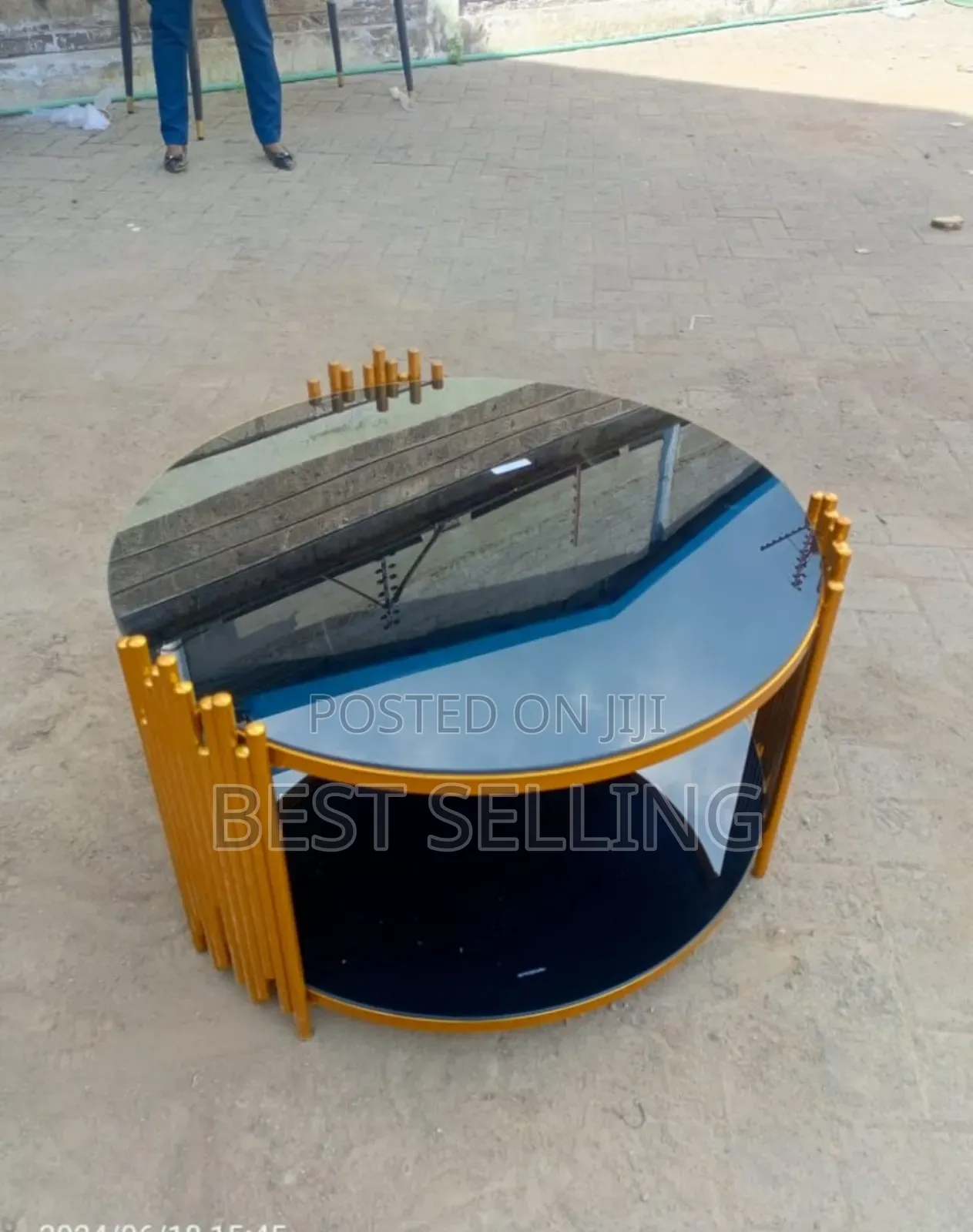 Top Glass Coffee Table