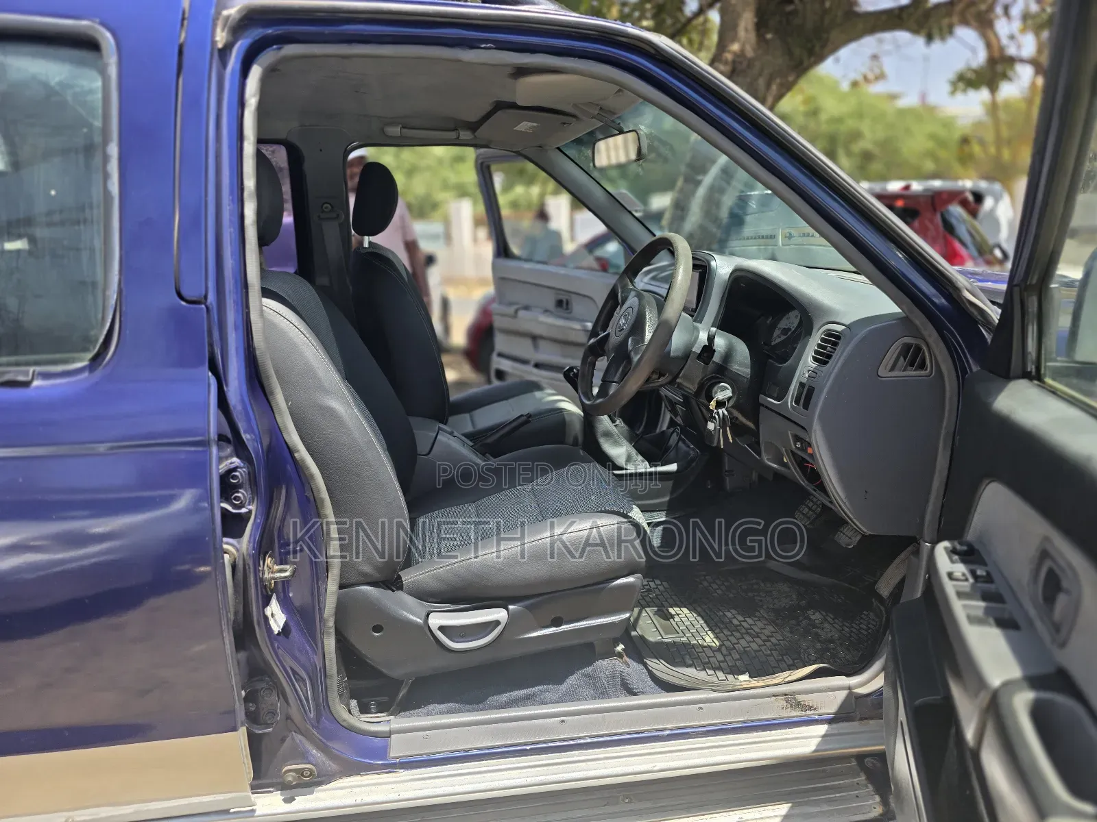 Nissan Hardbody 2000i 2006 Blue