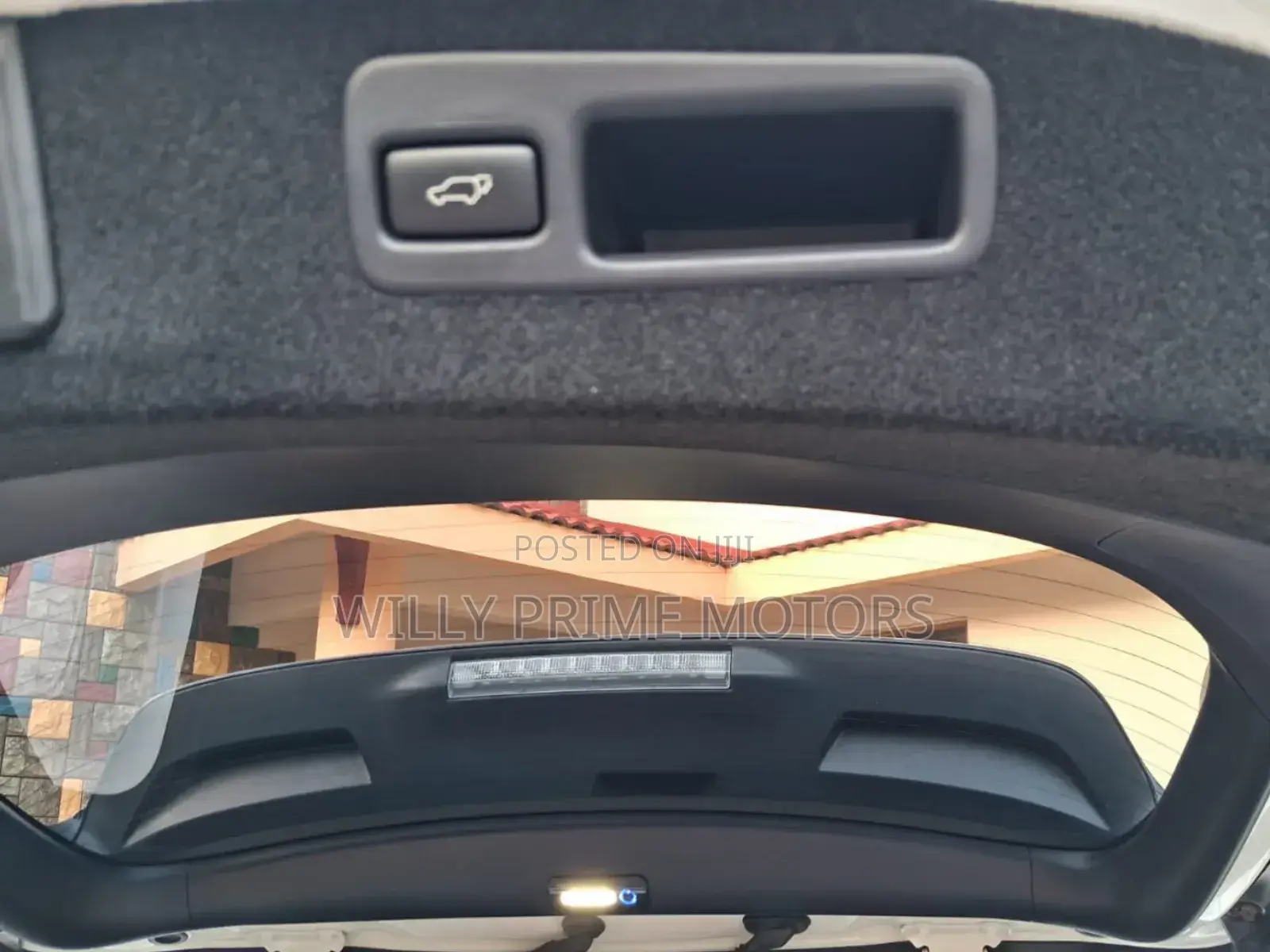 Toyota Harrier 2.0 2018 White