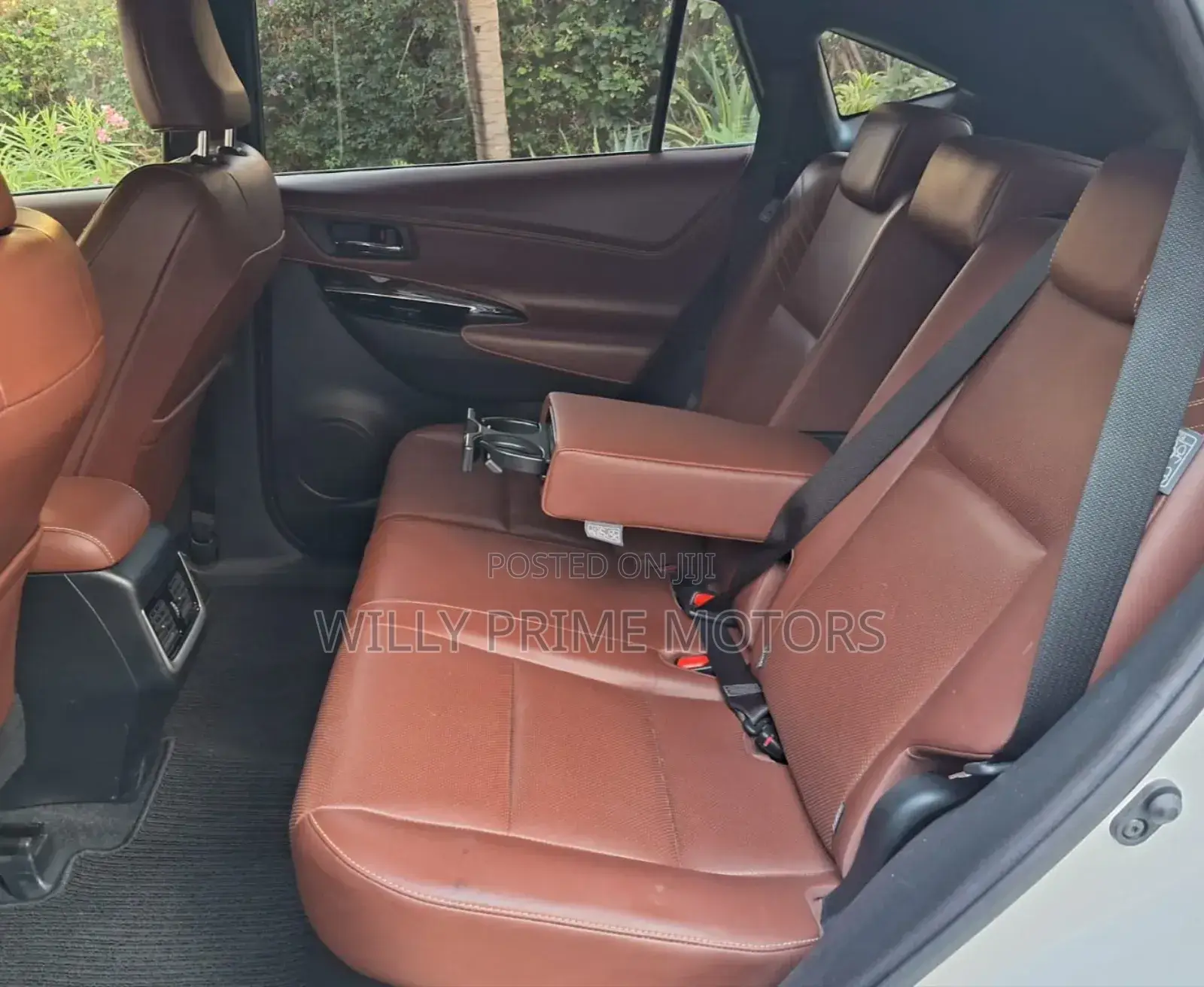 Toyota Harrier 2.0 2018 White