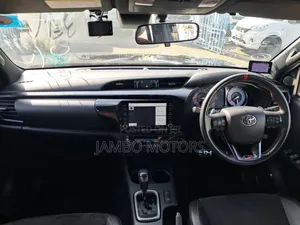 Toyota Hilux Revo Double Cab Deisel 2.8 AWD 2021 Black